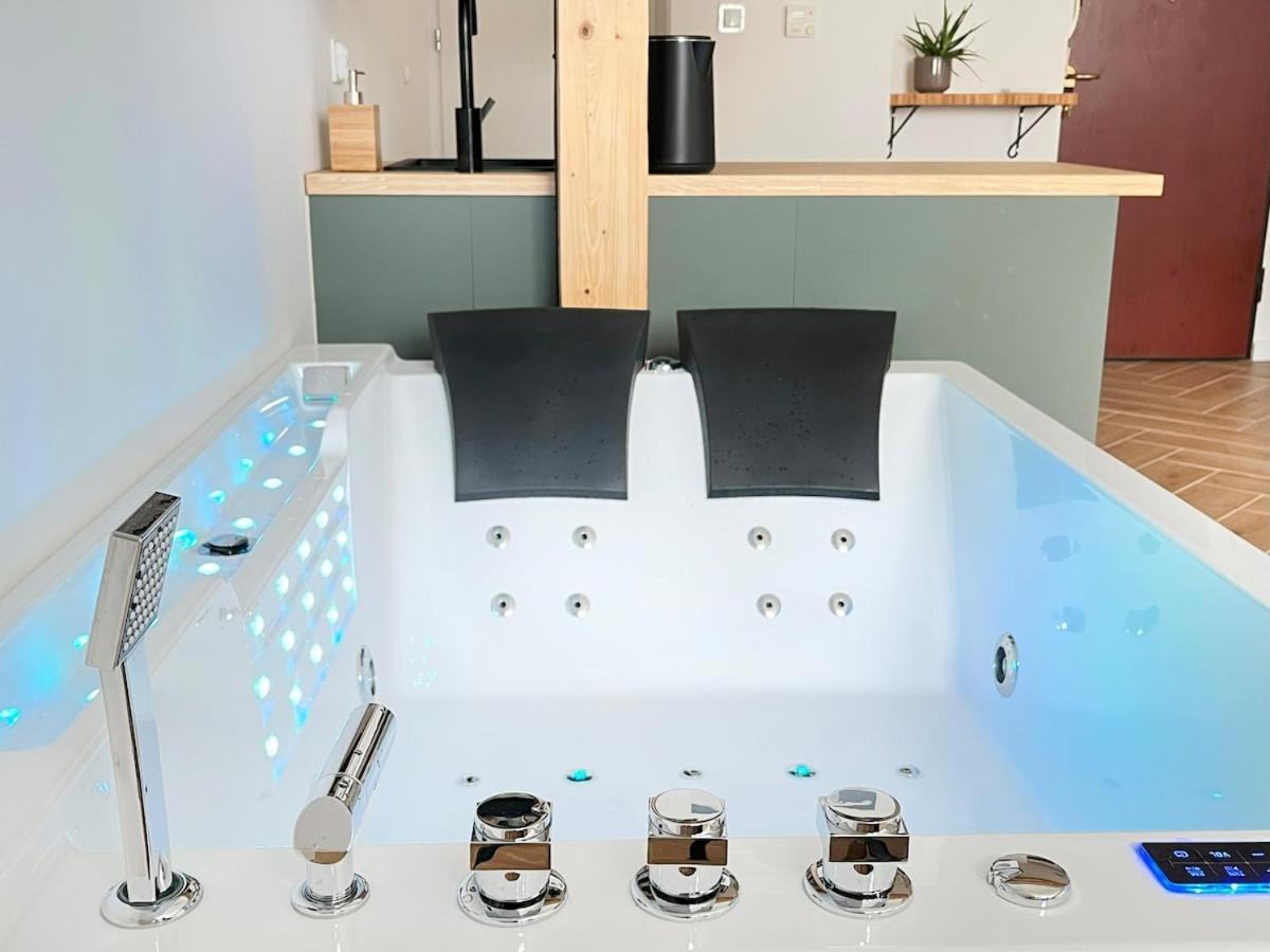 Apartament Premium Jacuzzi With Air Conditioning, Main Square Cracow Kraków
